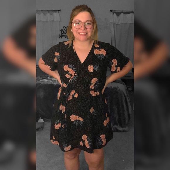 Rue21 Dresses & Skirts - Polka dot and floral faux wrap dress